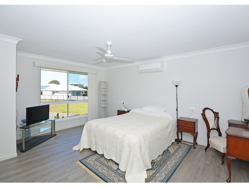 6 Ridge View Court, Nikenbah QLD 4655