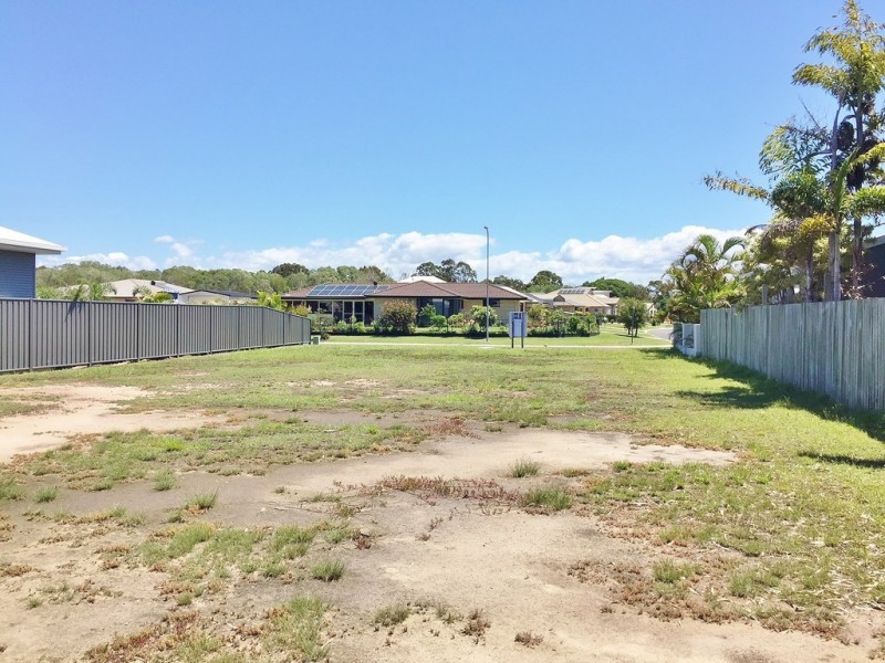 10 Bentwood Street, Burrum Heads QLD 4659
