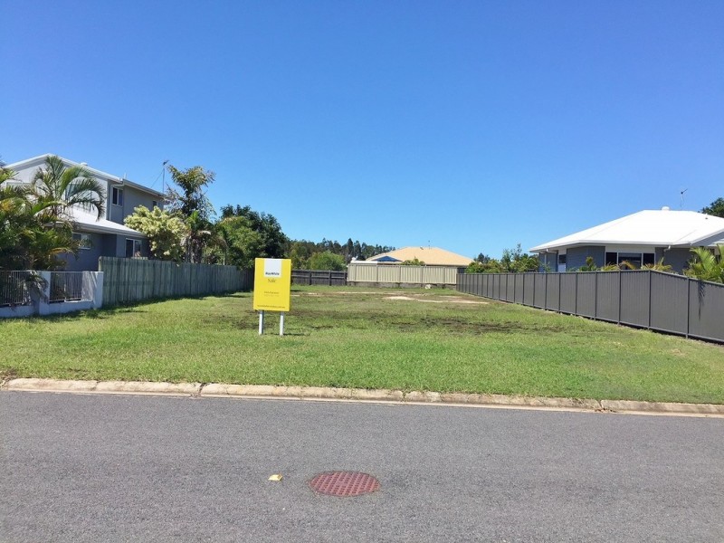10 Bentwood Street, Burrum Heads QLD 4659