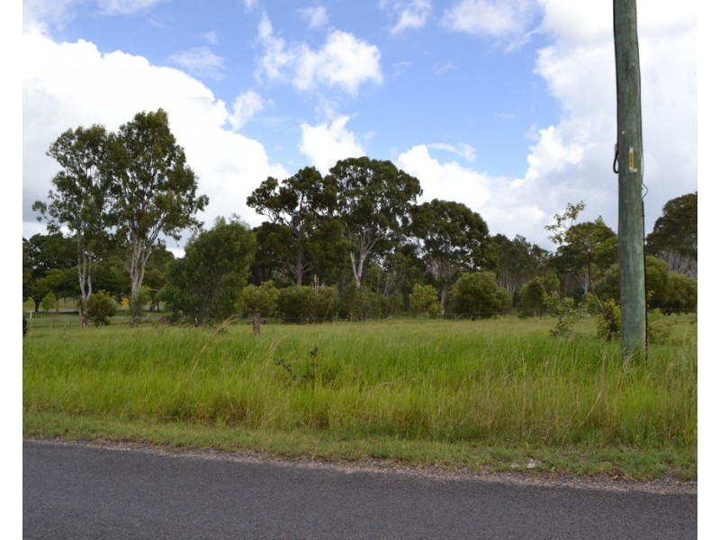 1 Slater Street, Oakhurst QLD 4650