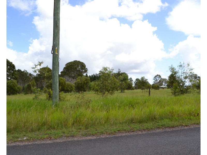 1 Slater Street, Oakhurst QLD 4650