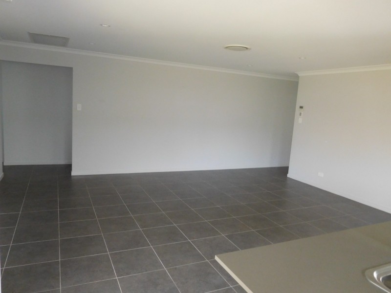 10 Serene Way, Wondunna QLD 4655