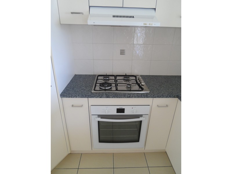 2/40 Wide Bay Drive, Eli Waters QLD 4655