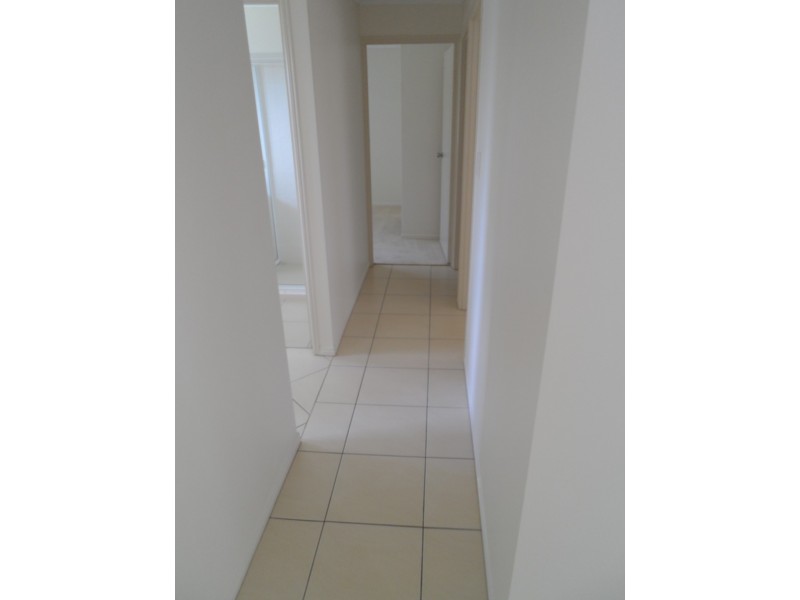 2/40 Wide Bay Drive, Eli Waters QLD 4655