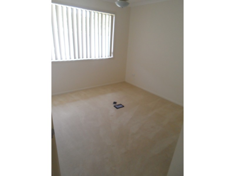 2/40 Wide Bay Drive, Eli Waters QLD 4655