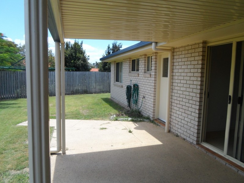 2/40 Wide Bay Drive, Eli Waters QLD 4655