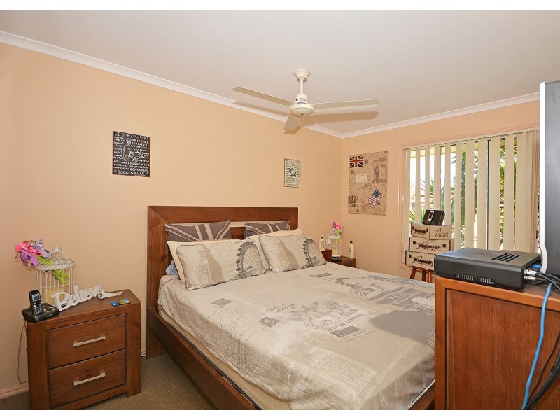 209 Dayman Street, Urangan QLD 4655