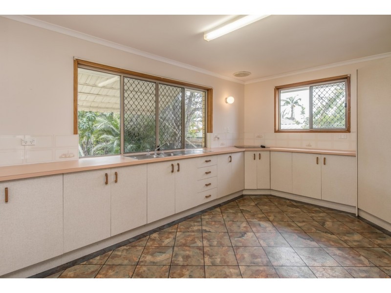 92 Murphy Street, Point Vernon QLD 4655