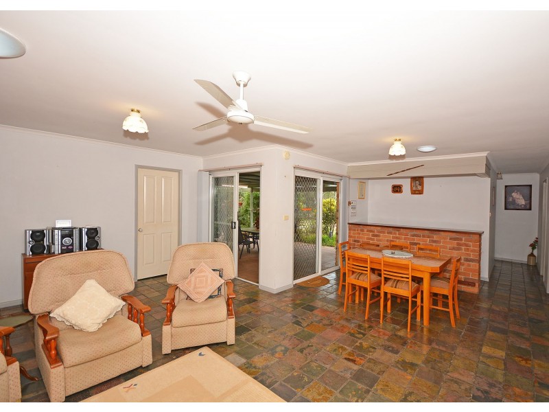 50 Kathleen Crescent, Wondunna QLD 4655