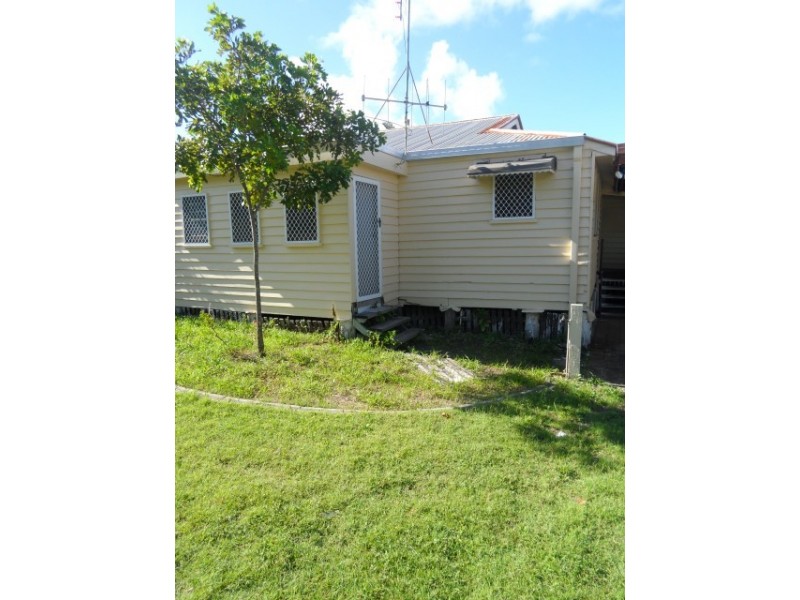 6 HIBISCUS STREET, Urangan QLD 4655