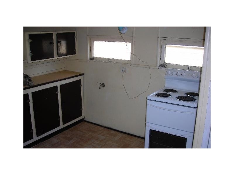 6 HIBISCUS STREET, Urangan QLD 4655