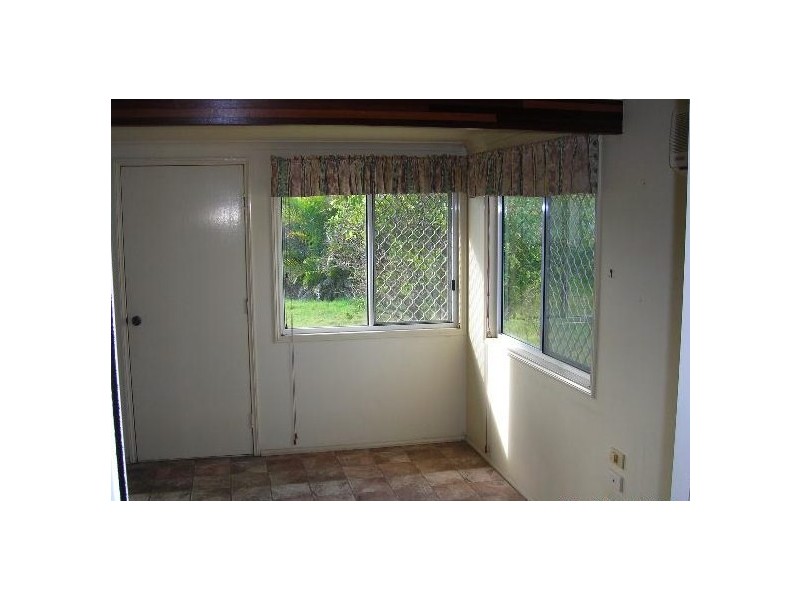 6 HIBISCUS STREET, Urangan QLD 4655