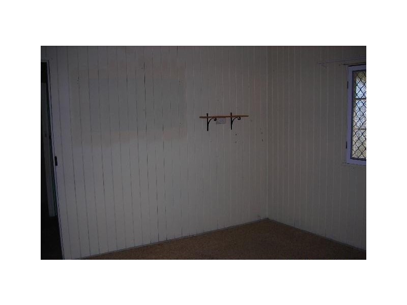 6 HIBISCUS STREET, Urangan QLD 4655