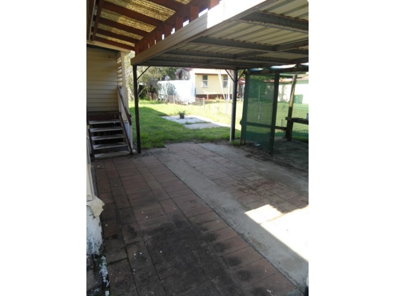 6 HIBISCUS STREET, Urangan QLD 4655