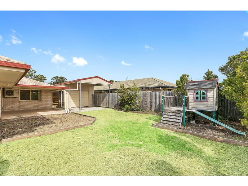 8 Emerald Park Way, Urangan QLD 4655