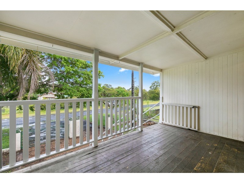 11 Piggford Lane, Nikenbah QLD 4655