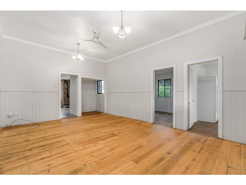 11 Piggford Lane, Nikenbah QLD 4655