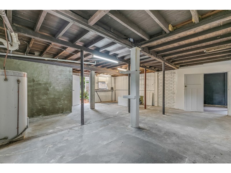 11 Piggford Lane, Nikenbah QLD 4655