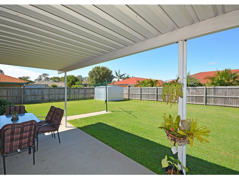 6 Sonder Street, Urangan QLD 4655