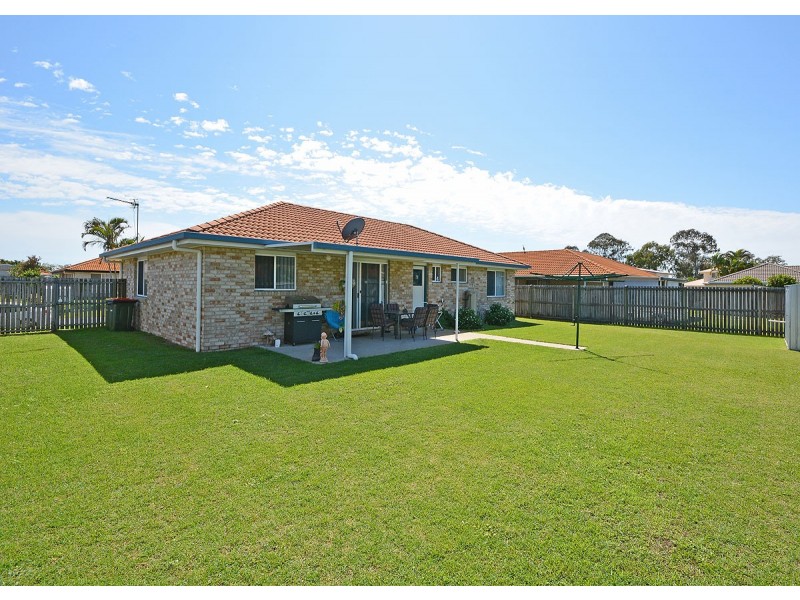 6 Sonder Street, Urangan QLD 4655