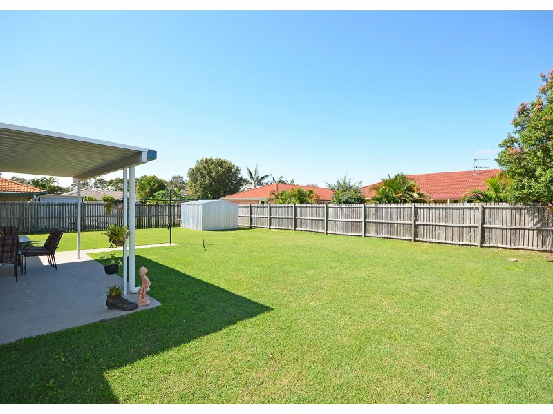 6 Sonder Street, Urangan QLD 4655