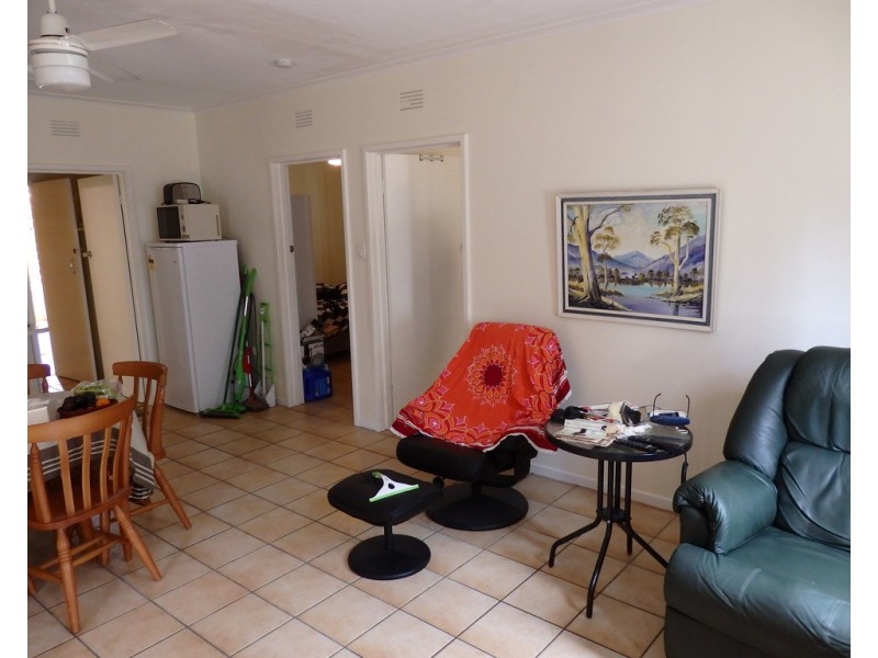 379 Esplanade, Scarness QLD 4655