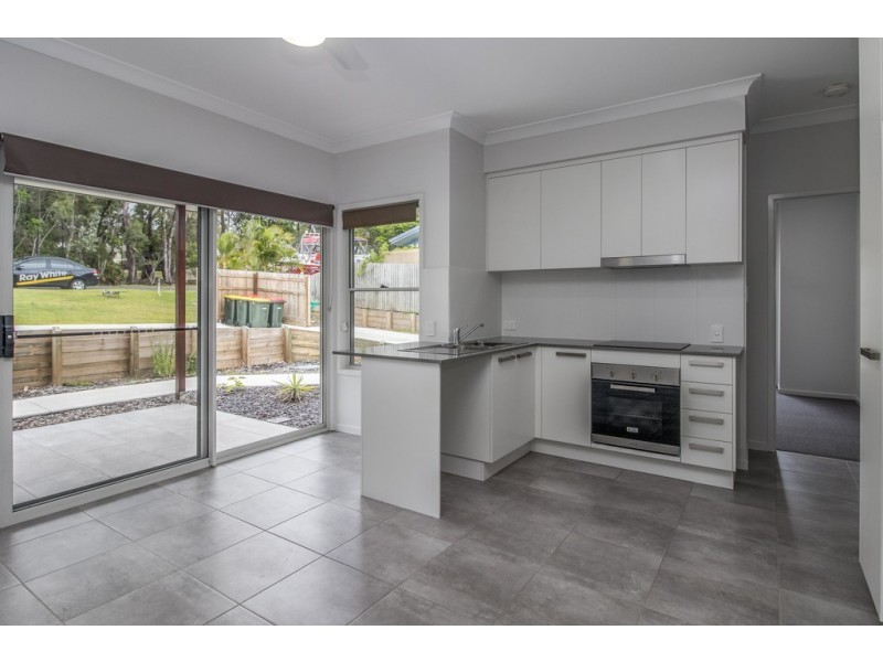 1/60 TOTNESS STREET, Torquay QLD 4655