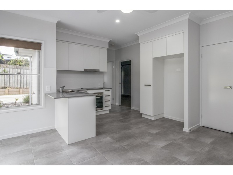 1/60 TOTNESS STREET, Torquay QLD 4655