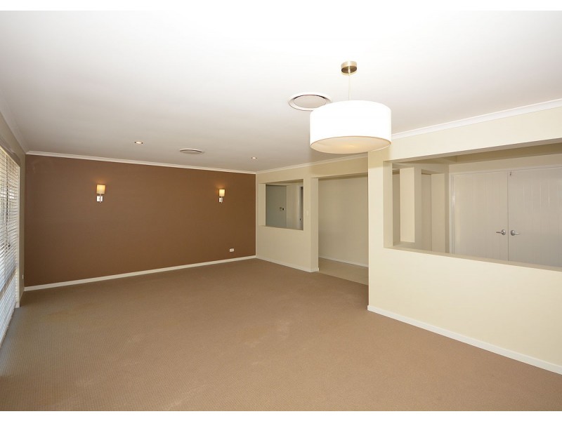 5 Honey Myrtle Close, Burrum Heads QLD 4659