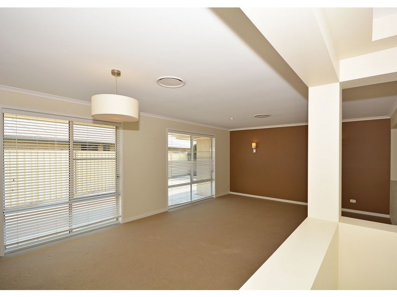 5 Honey Myrtle Close, Burrum Heads QLD 4659