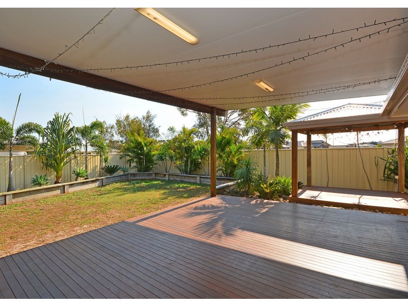 5 Honey Myrtle Close, Burrum Heads QLD 4659