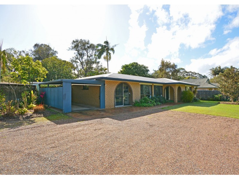 12 Verden Drive, Urangan QLD 4655