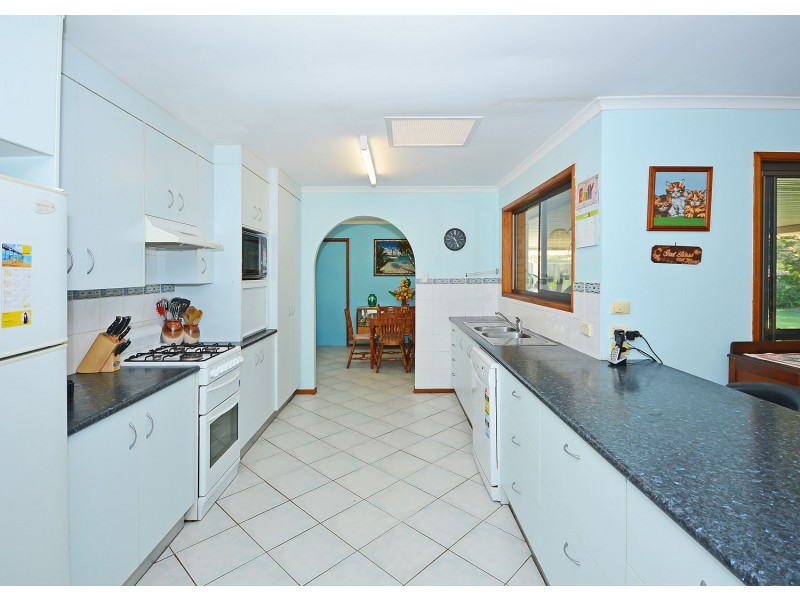 12 Verden Drive, Urangan QLD 4655