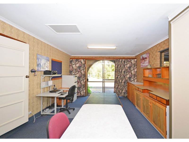 12 Verden Drive, Urangan QLD 4655