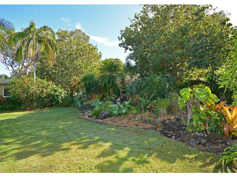 12 Verden Drive, Urangan QLD 4655