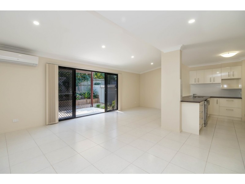 4/11 Mandi Court, Urraween QLD 4655