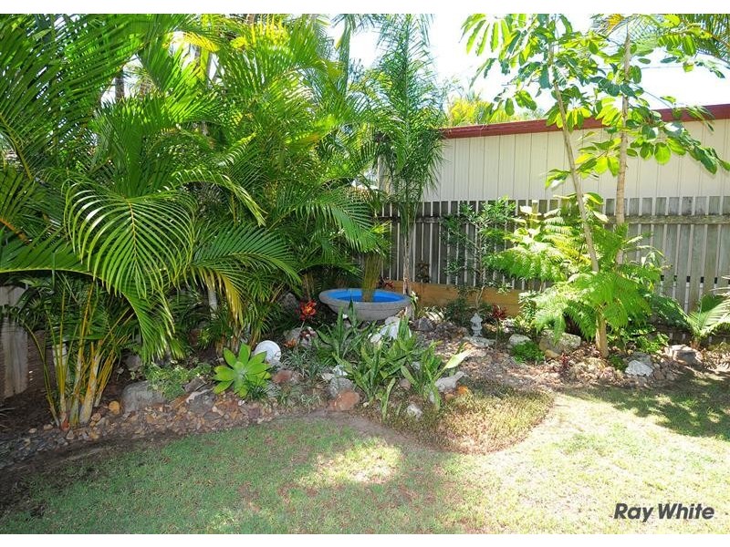 11 Granada Court, Point Vernon QLD 4655