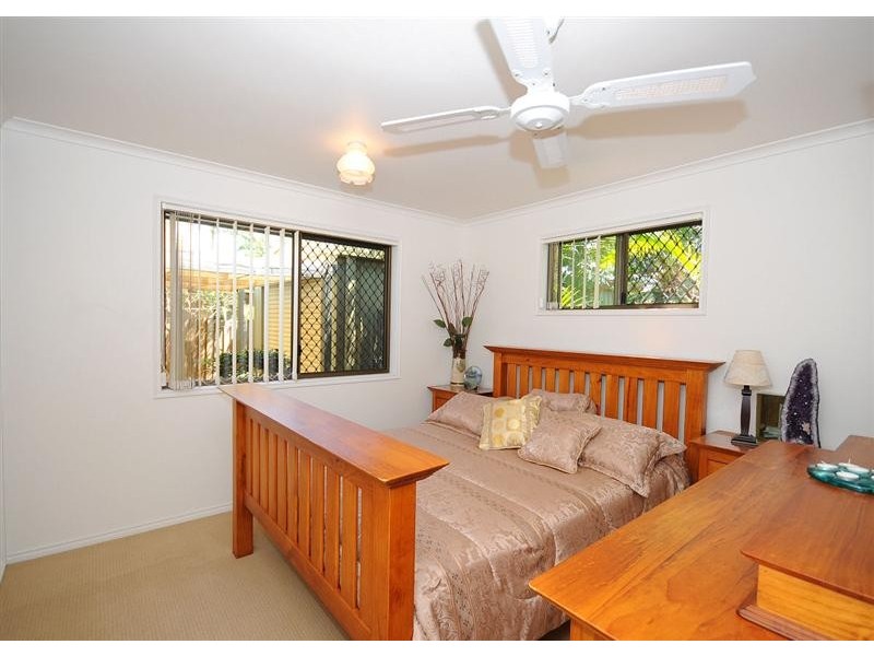 11 Granada Court, Point Vernon QLD 4655