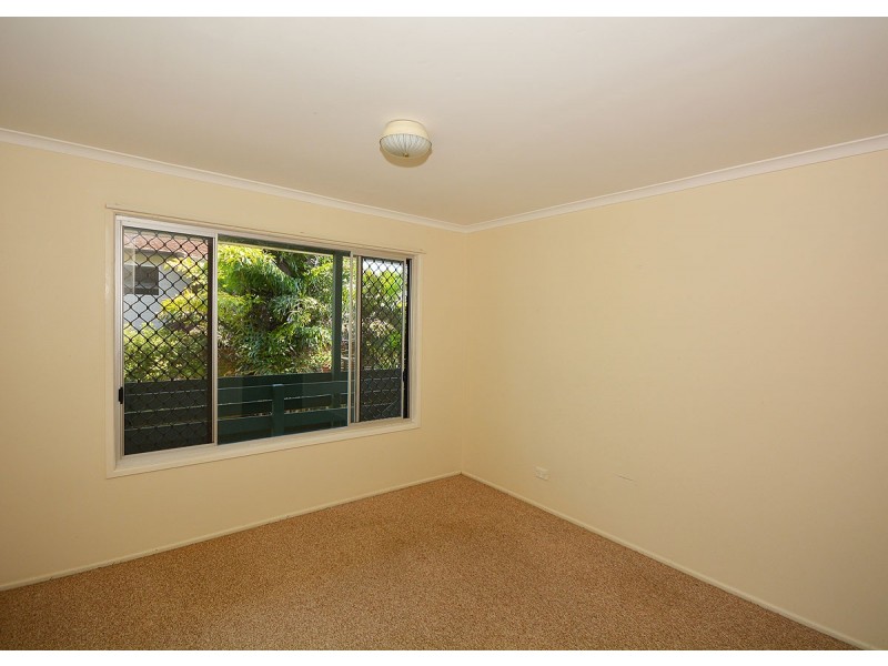 4 Tenimby Street, Pialba QLD 4655