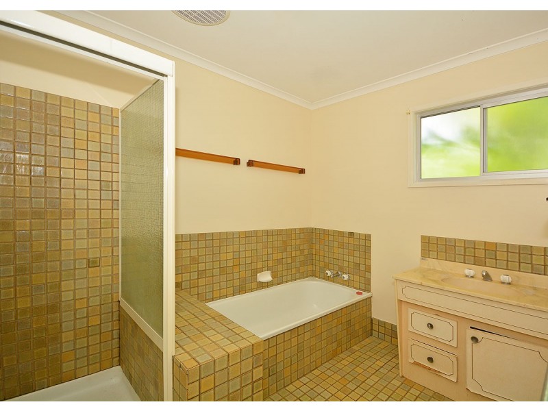 4 Tenimby Street, Pialba QLD 4655