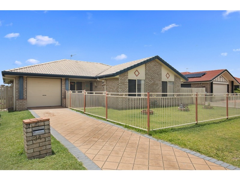 34 Archer Drive, Point Vernon QLD 4655