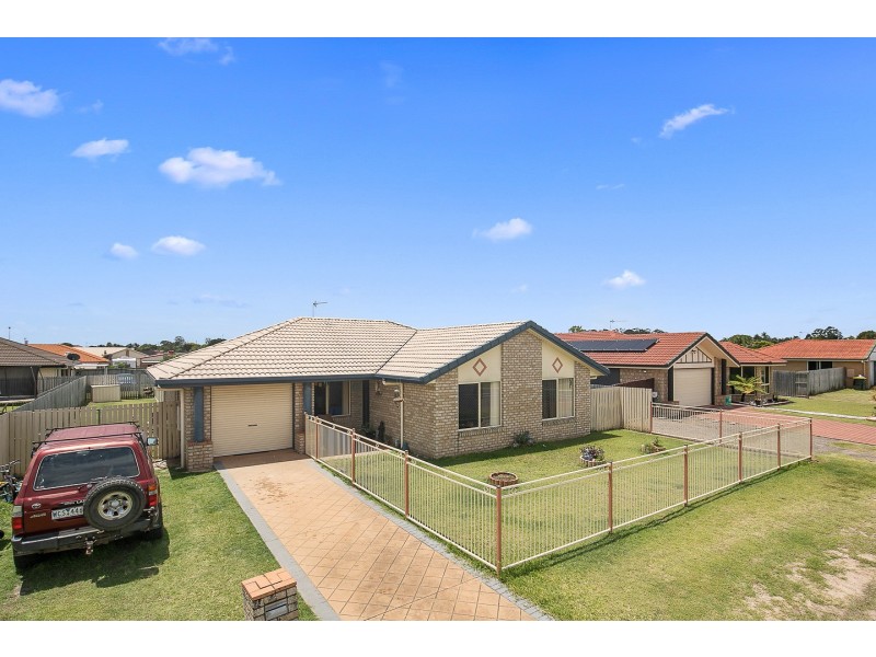 34 Archer Drive, Point Vernon QLD 4655