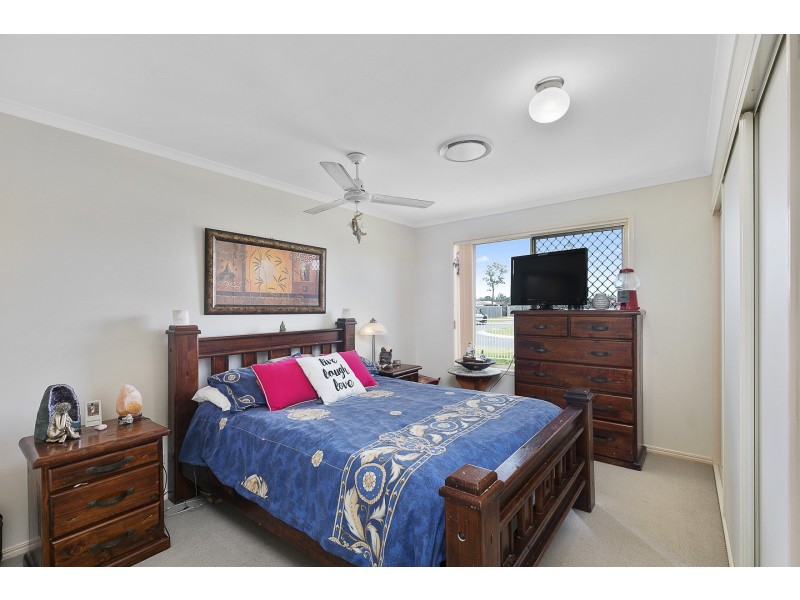 34 Archer Drive, Point Vernon QLD 4655