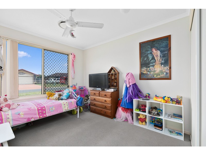 34 Archer Drive, Point Vernon QLD 4655