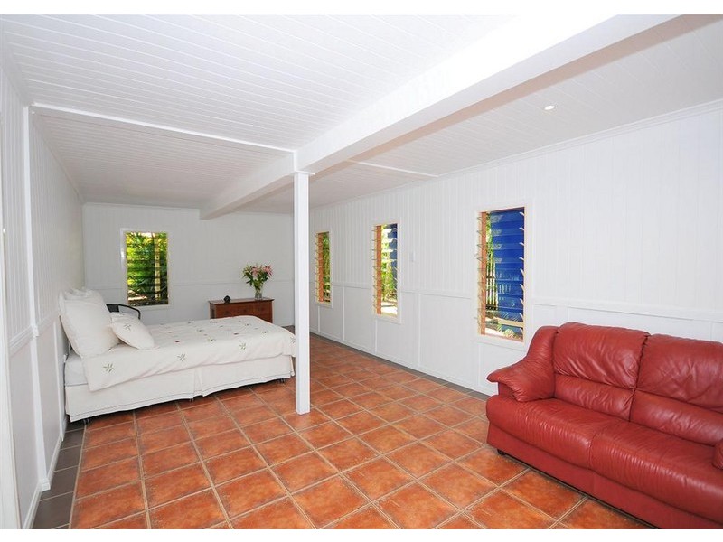 322 Torquay Terrace, Torquay QLD 4655