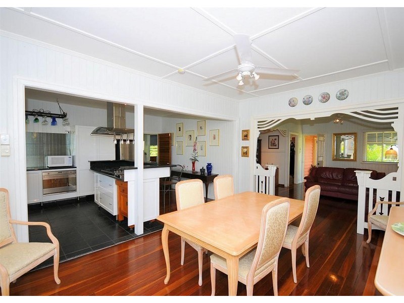322 Torquay Terrace, Torquay QLD 4655