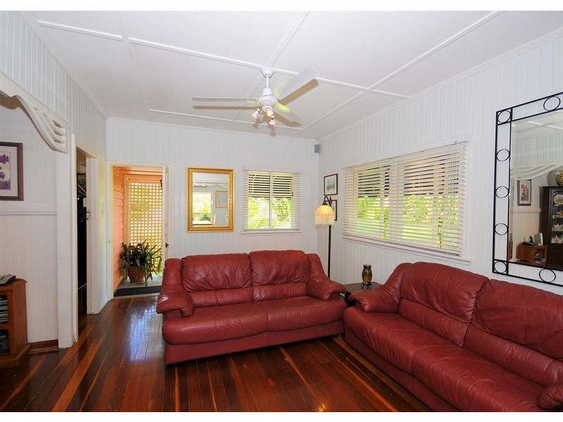 322 Torquay Terrace, Torquay QLD 4655