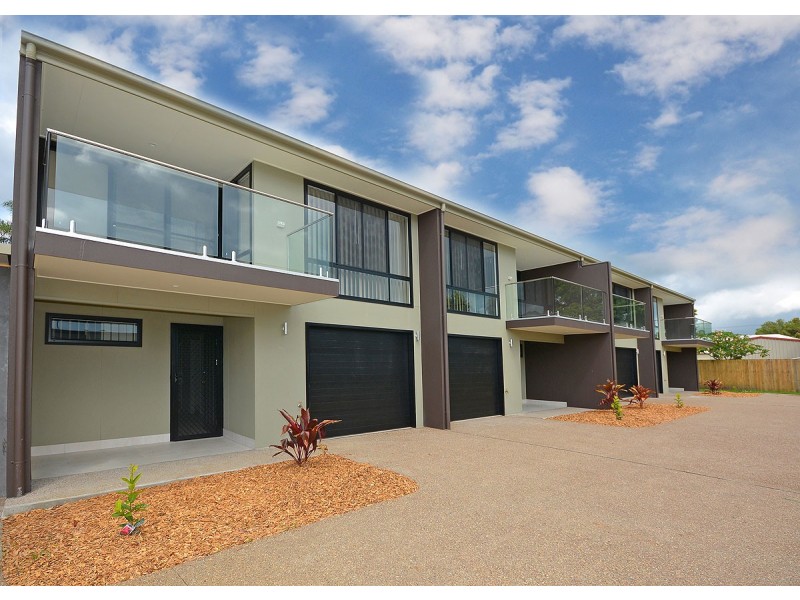 2/41 Beach Road, Pialba QLD 4655
