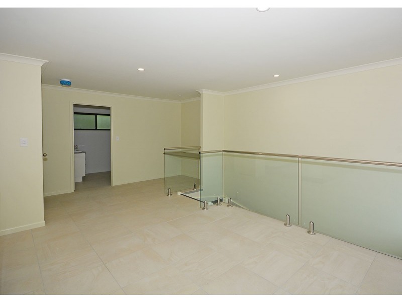 2/41 Beach Road, Pialba QLD 4655