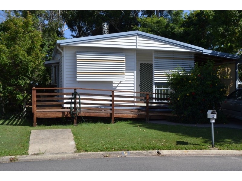 5 Wisteria Drive, Eli Waters QLD 4655